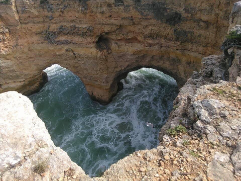 B-tours Adventures-拉戈阿必去景点