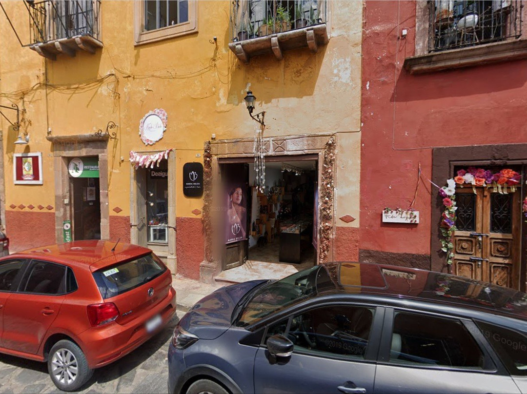 Maria Belen Jewelry-圣米格尔护城必去景点