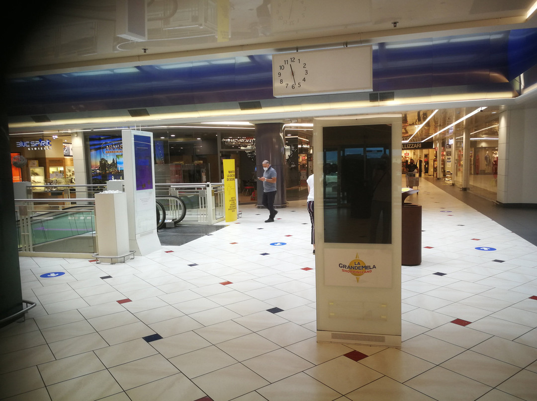 La Grande Mela Shoppingland-Lugagnano必去景点