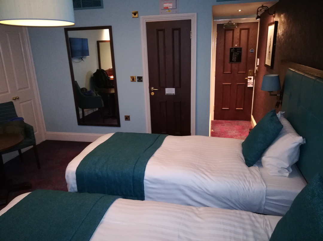 The Queen's Head Hotel主图