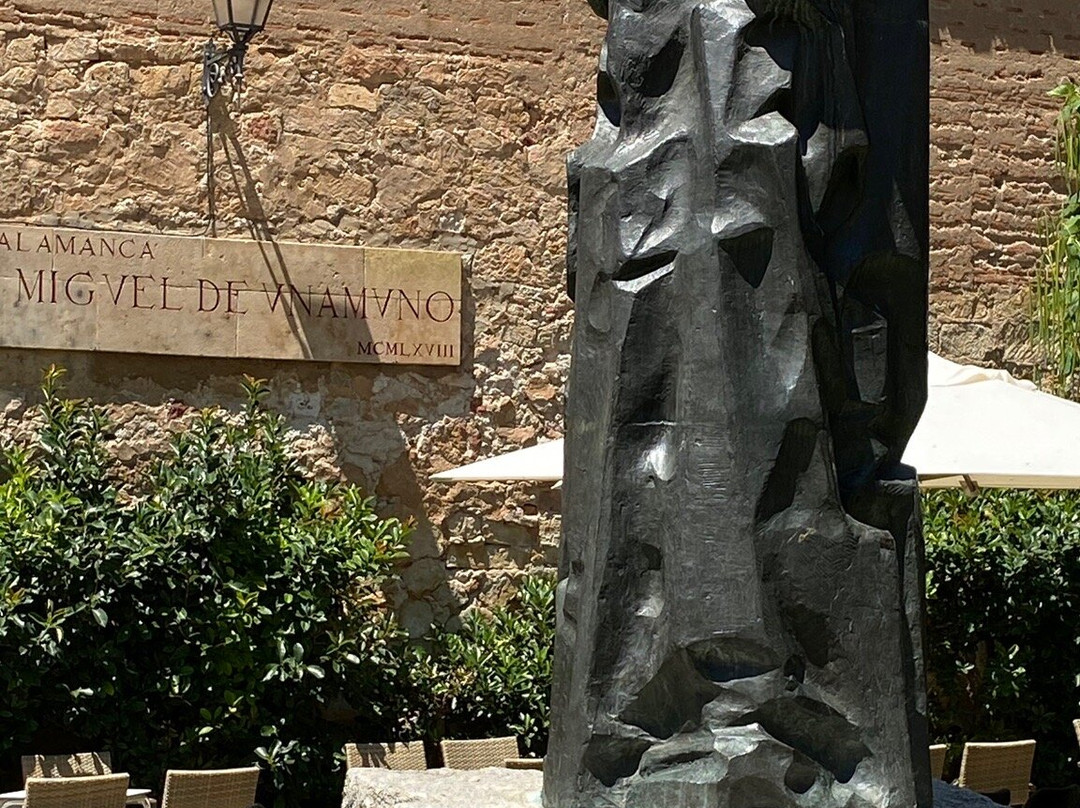 Monumento a Miguel de Unamuno-萨拉曼卡必去景点