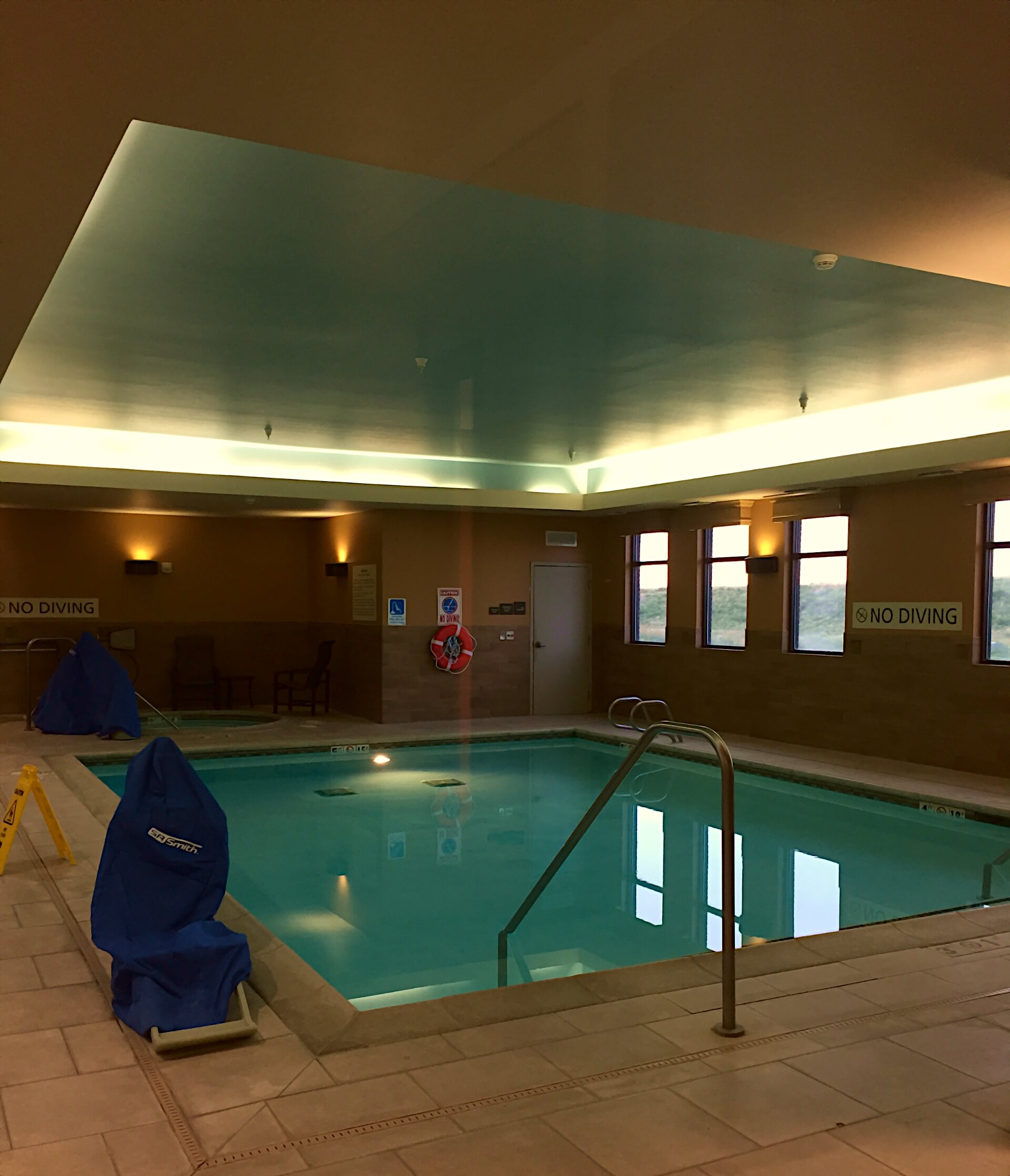 Hampton Inn & Suites Dodge City-泳池