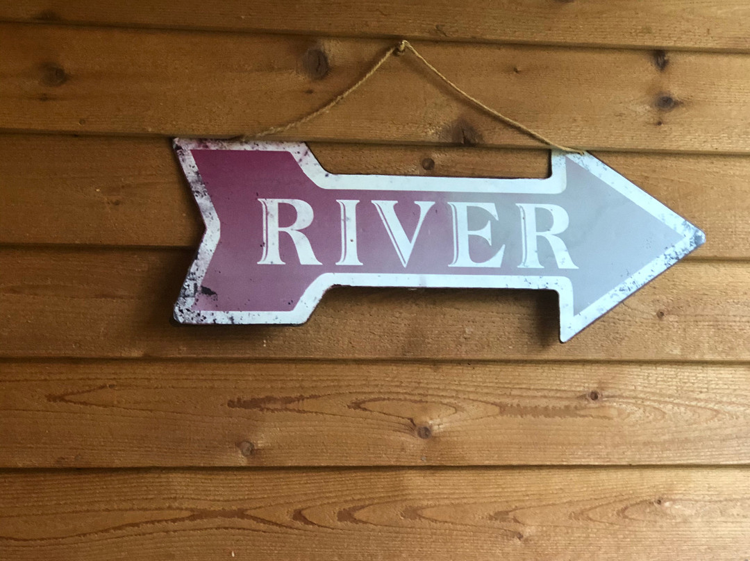 黄石河小屋木屋住宿加早餐旅馆主图