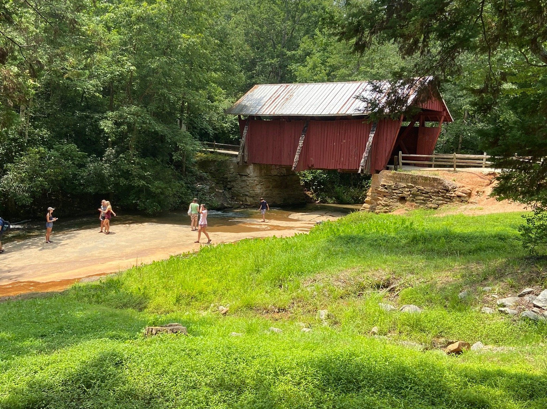 Campbell's Covered Bridge景点图片