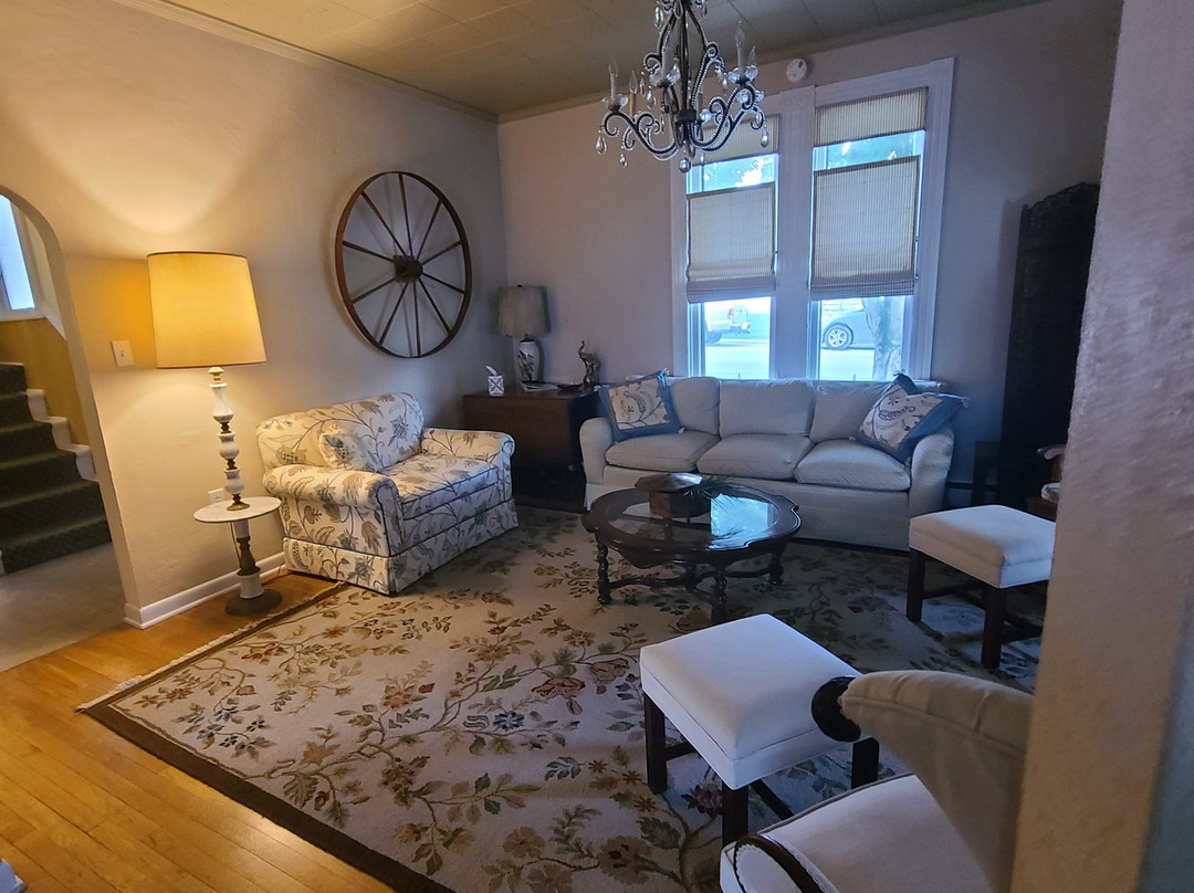 The Guest House Inn on Courthouse Square主图