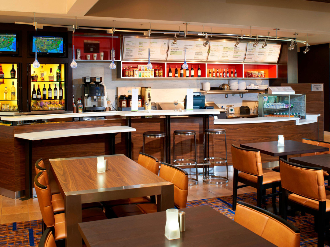 罗克福德万怡酒店主图