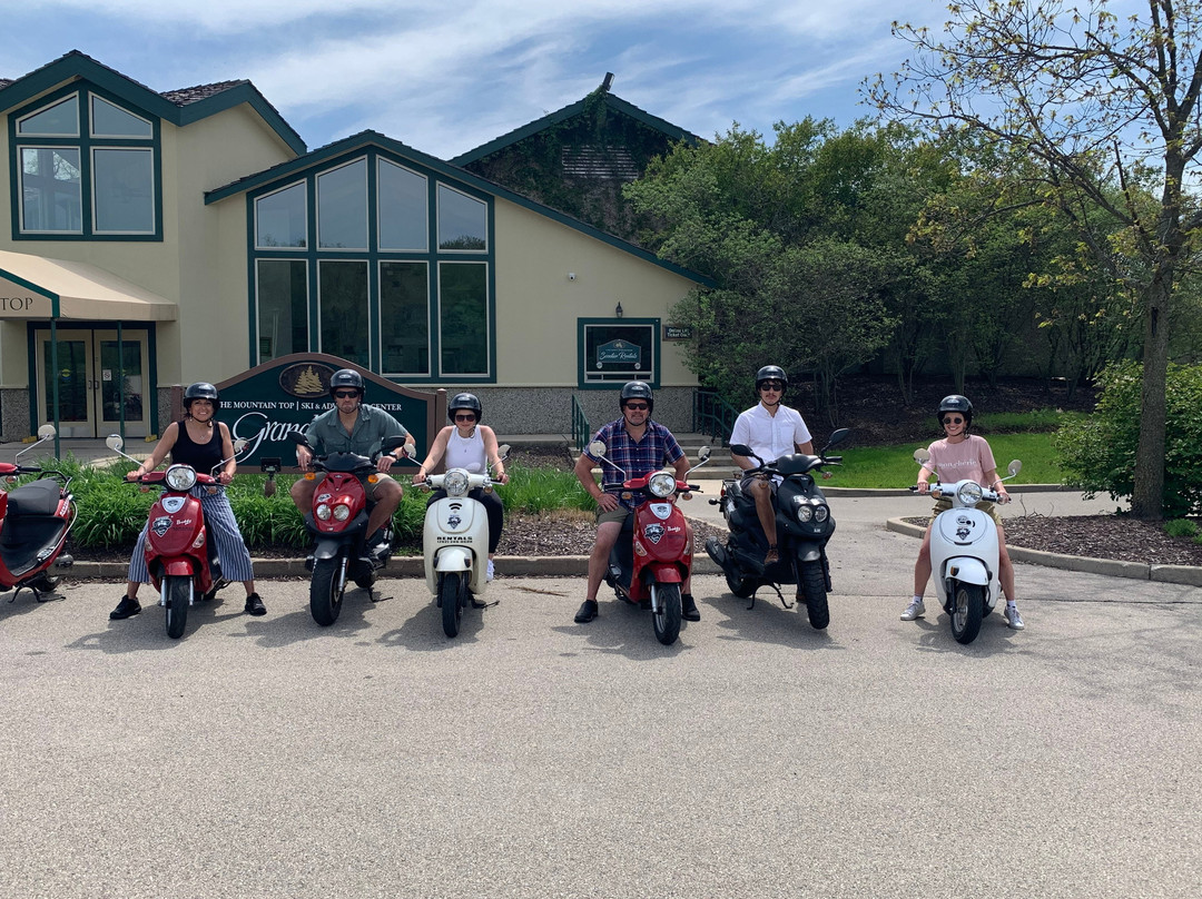 Lake Geneva Scooter Tours & Rentals-日内瓦湖必去景点