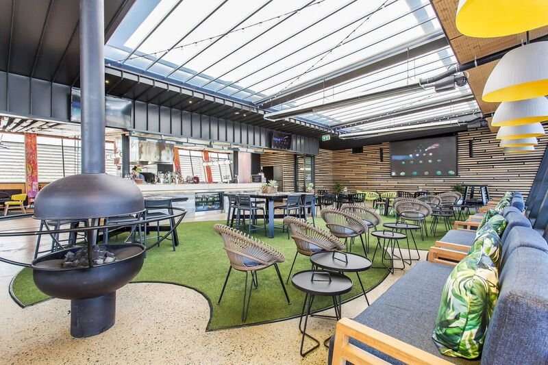 Highlander Hotel Bar Kitchen Rooftop主图