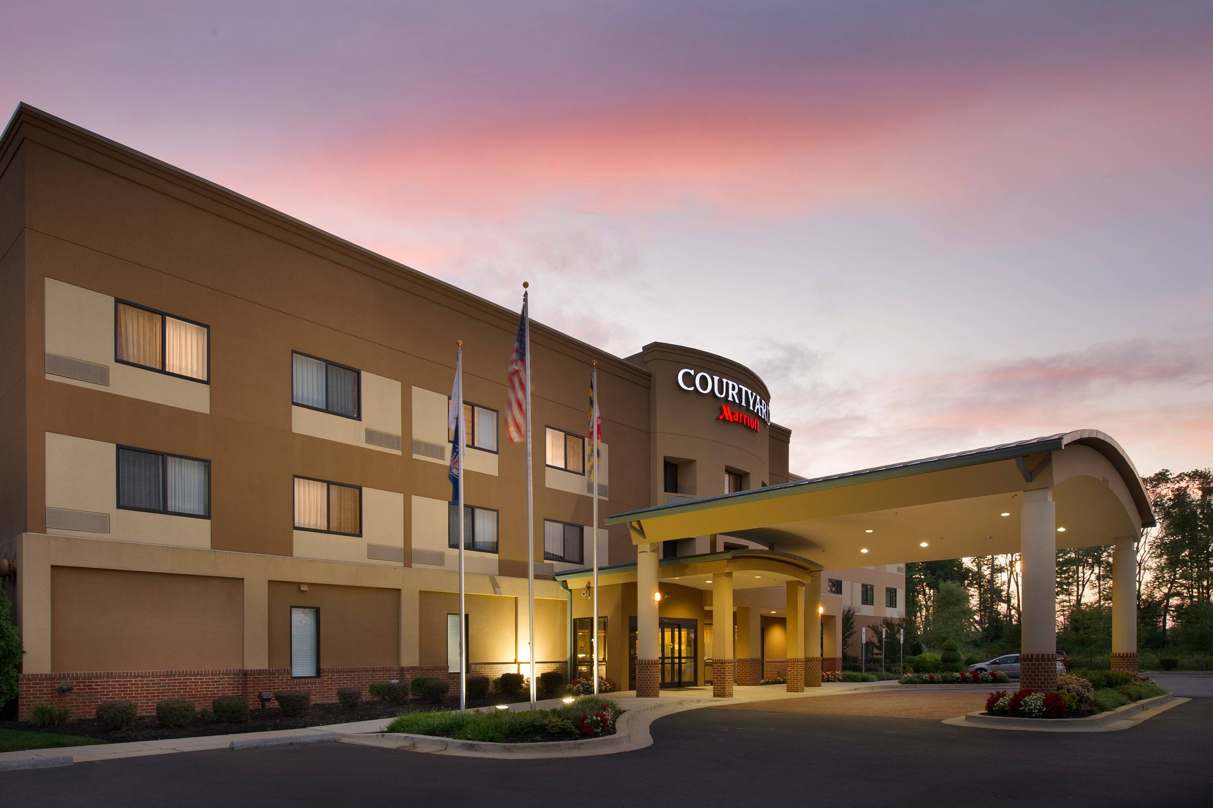 Courtyard By Marriott Waldorf-官方