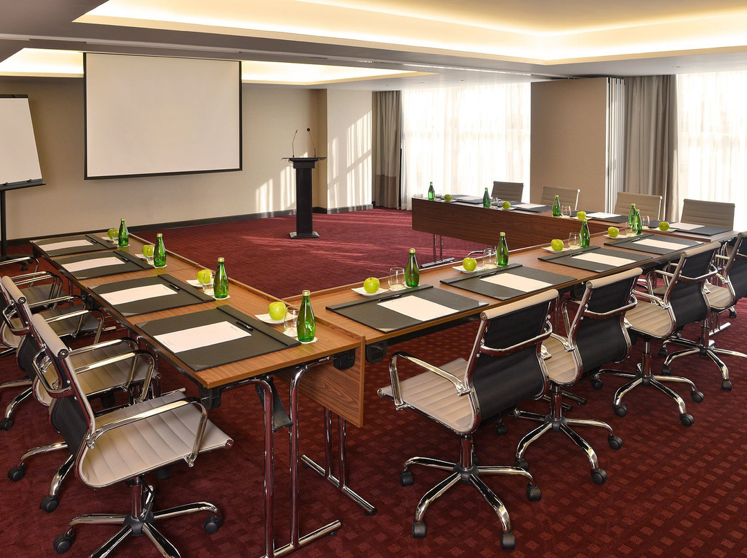 Swiss-Belhotel Seef Bahrain主图