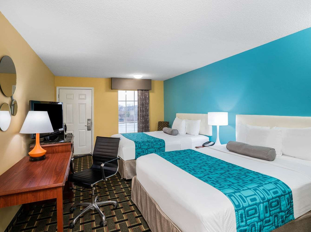 Howard Johnson by Wyndham Dalton主图