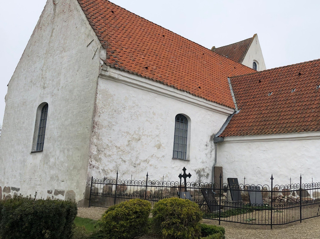 Spodsbjerg旅游景点-Simmerbolle Kirke