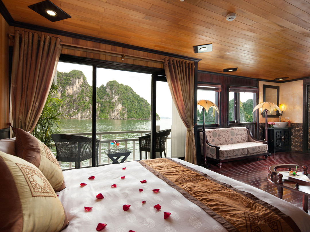 Royal Flamingo Cruise-团洲岛必去景点