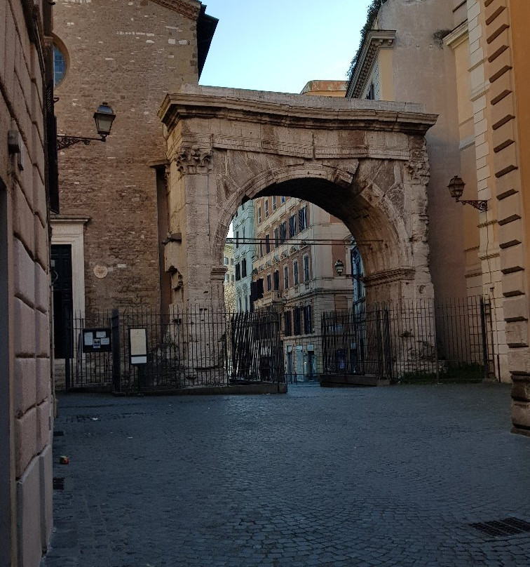 Arco di Gallieno景点图片