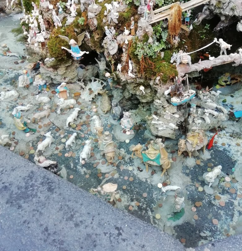 Fontana Cap è Ciuccio景点图片