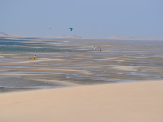 Yougi Kiteboarding-达赫拉必去景点