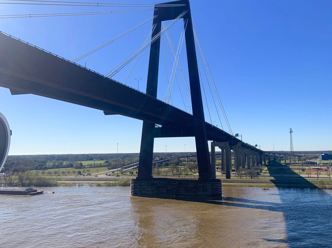 Hale Boggs Memorial Bridge景点图片
