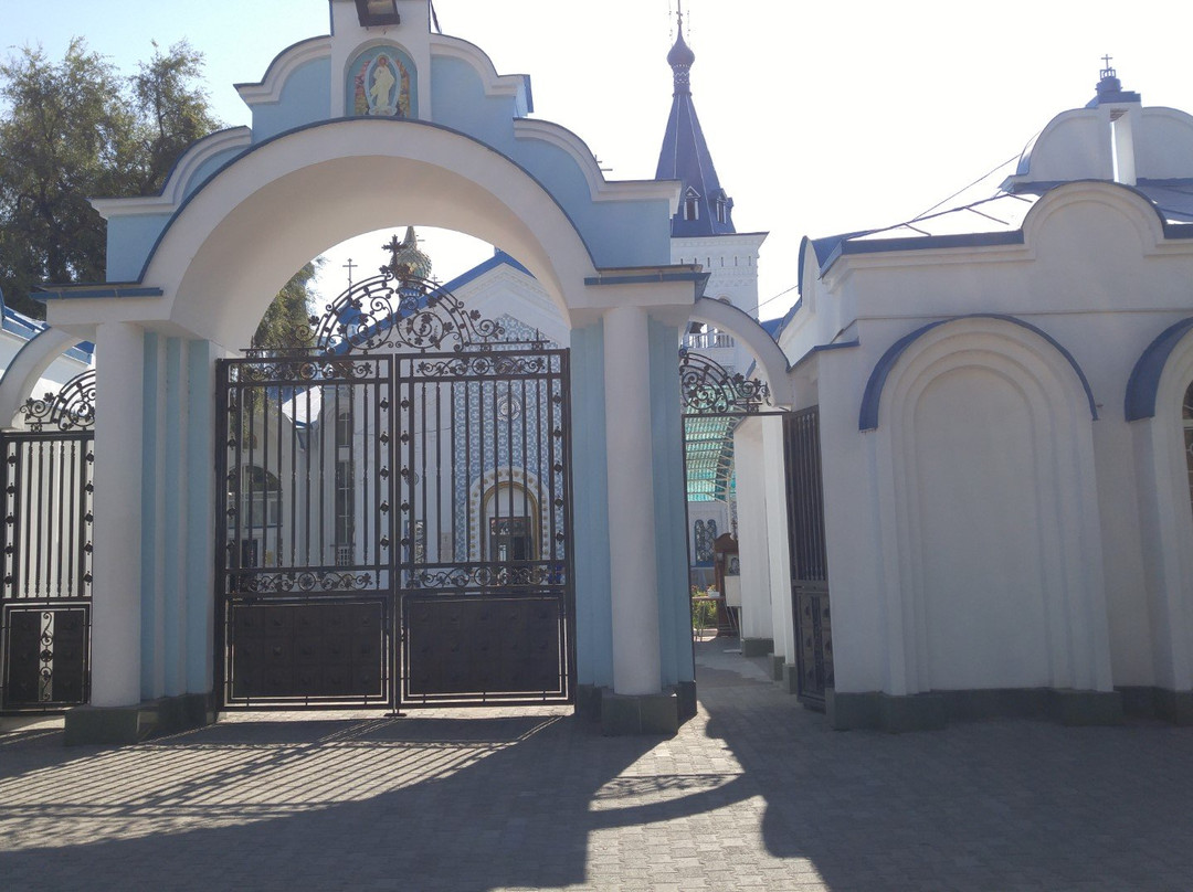 Holy Resurrection Cathedral-比斯凯克必去景点