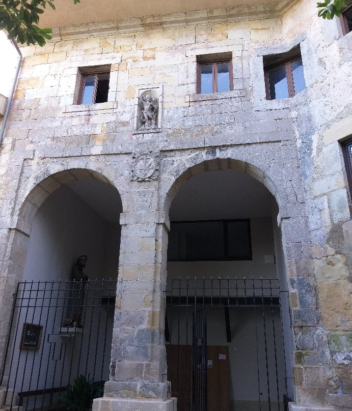 Monasterio de San Sebastian de Hano-Escalante必去景点