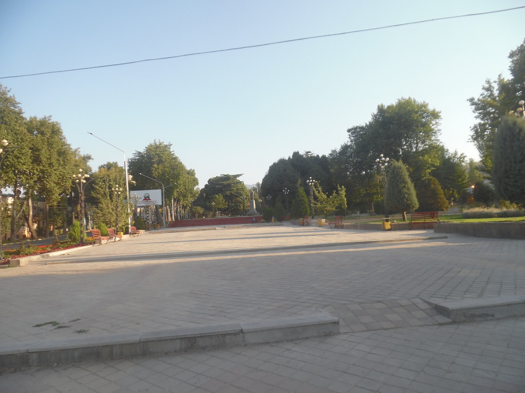 Rudaki Monument-杜尚别必去景点