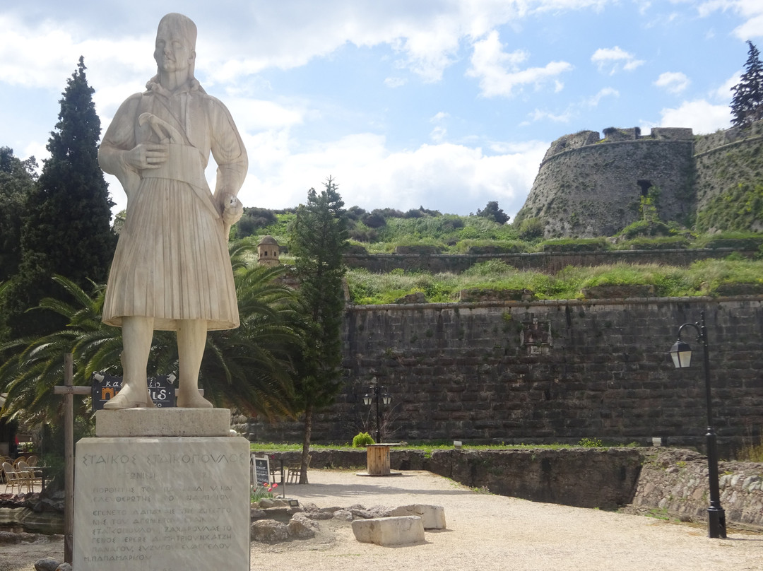 Land Gate-纳夫普利翁必去景点