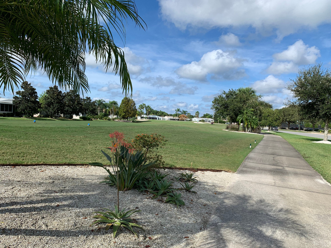 Crane Lakes Golf & Country Club景点图片