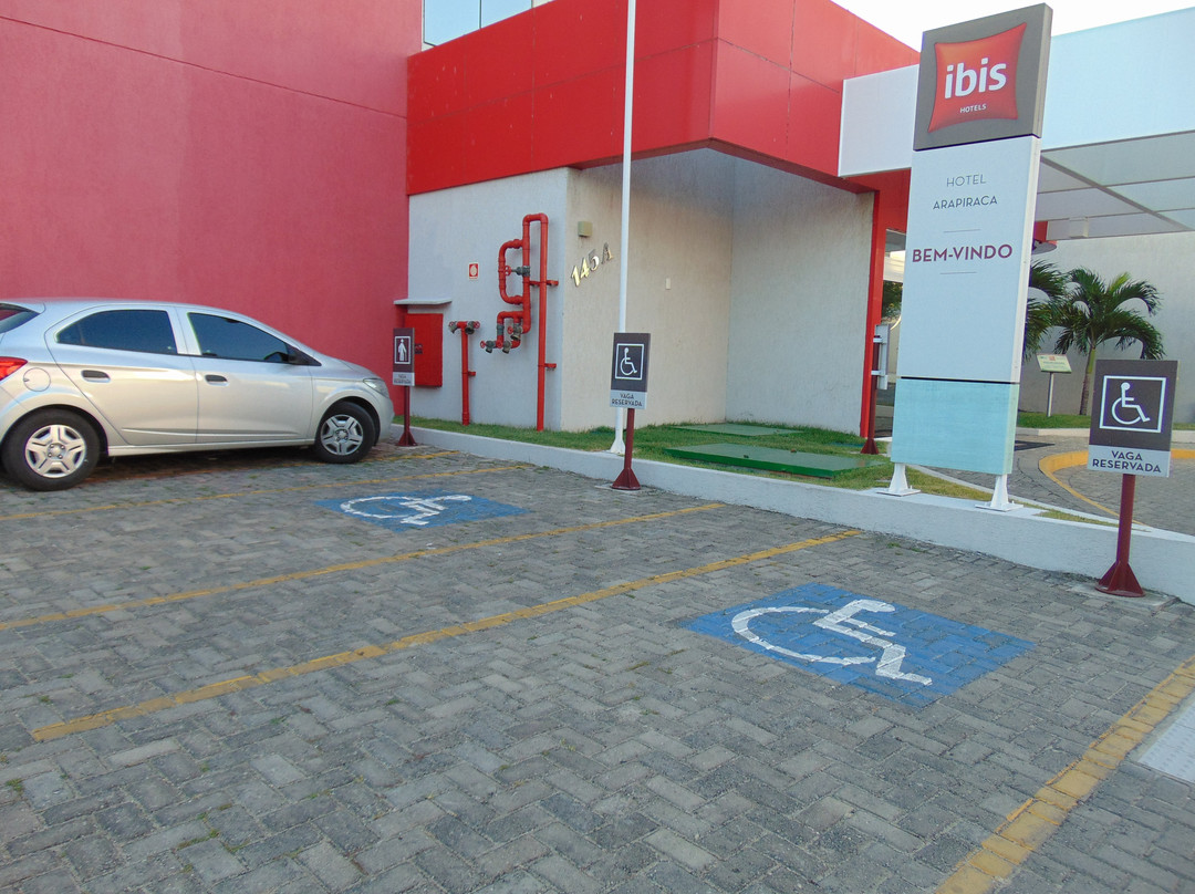 宜必思阿拉皮拉卡酒店主图