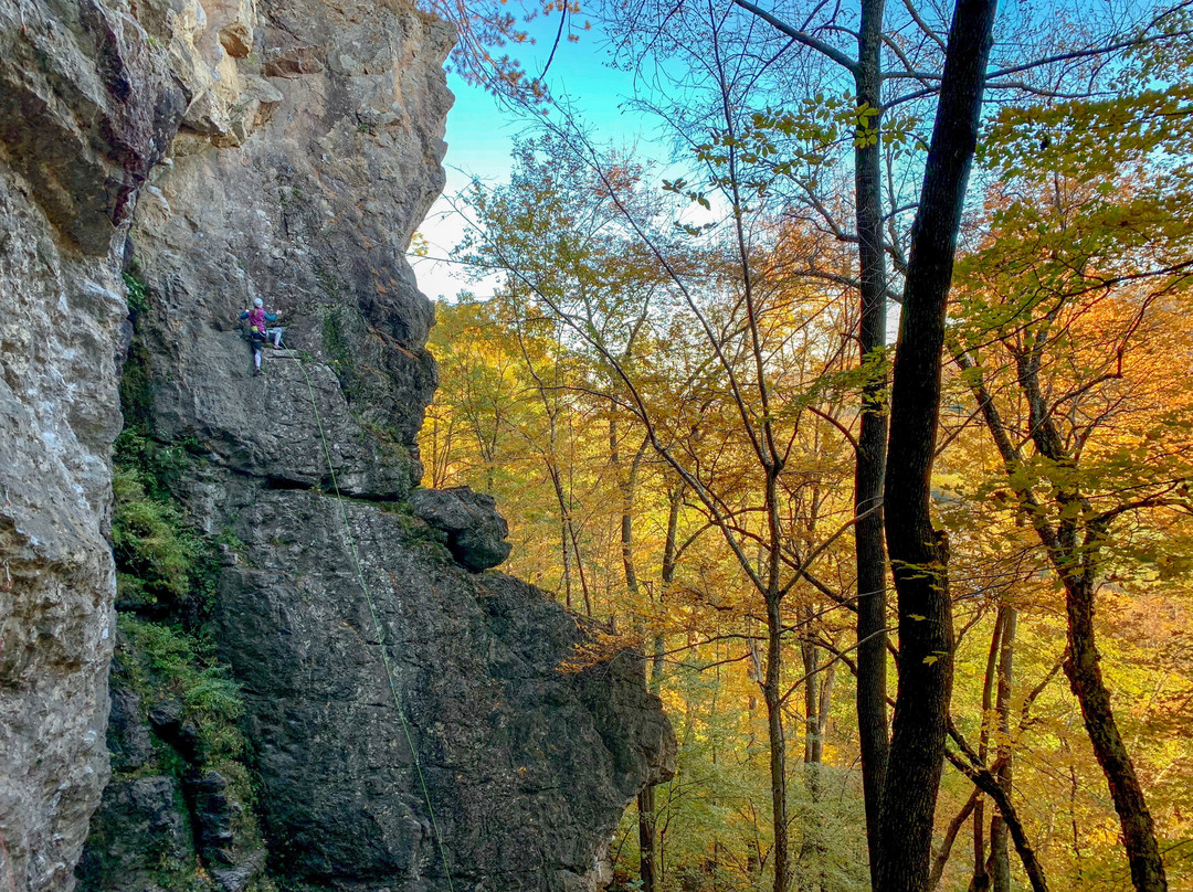 Rumney Rock Climbing景点图片