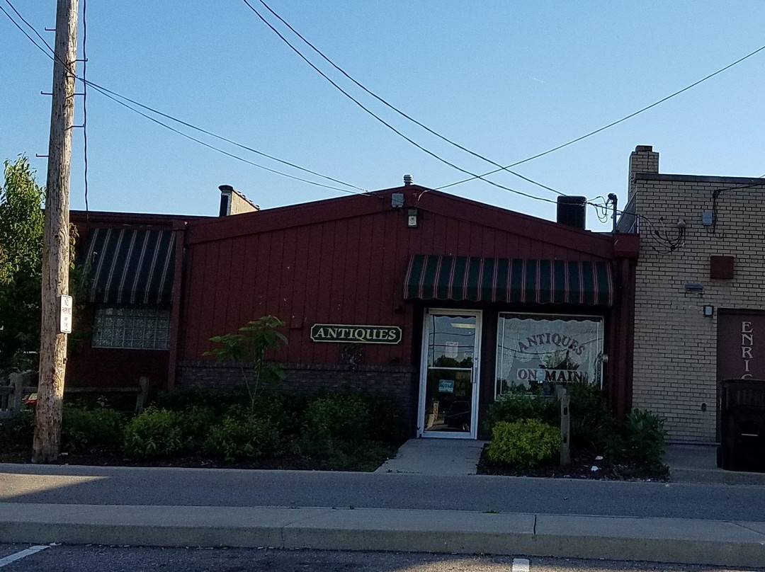 Belleville旅游景点-Antiques On Main