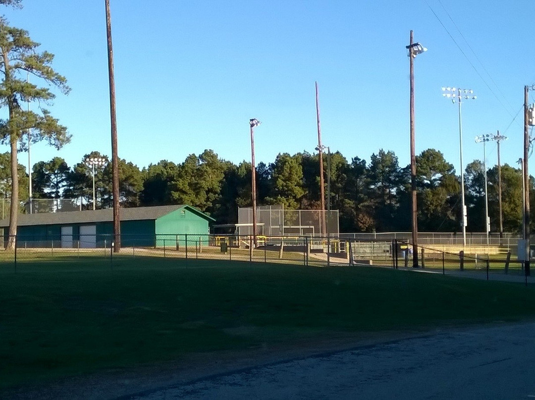 Montalba旅游景点-Palestine Texas Municipal Athletic Complex