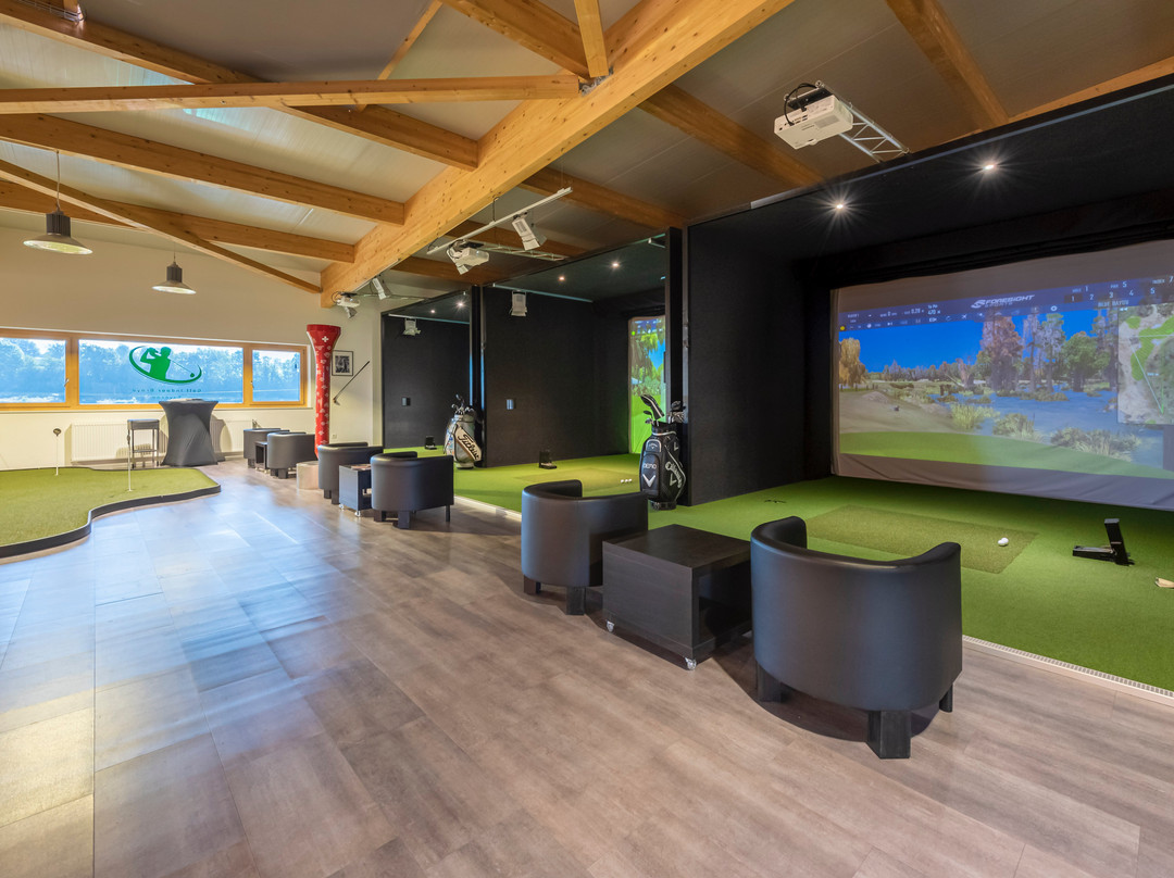 Golf Indoor Broye景点图片