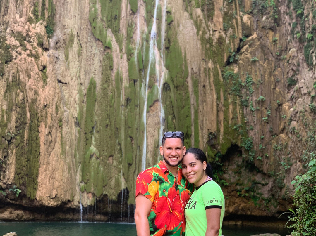 Parada La Manzana-Santa Barbara de Samana必去景点