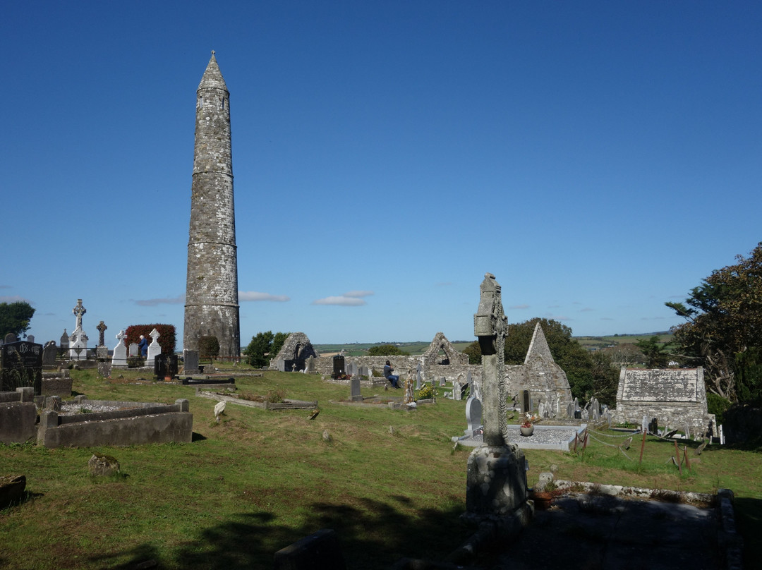 Ardmore Round Tower And Cathedral-Ardmore必去景点