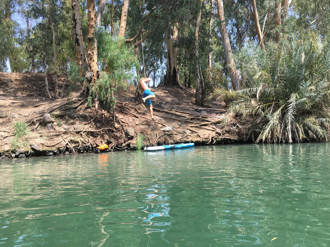 Mr Ananas Surf-Ginosar必去景点