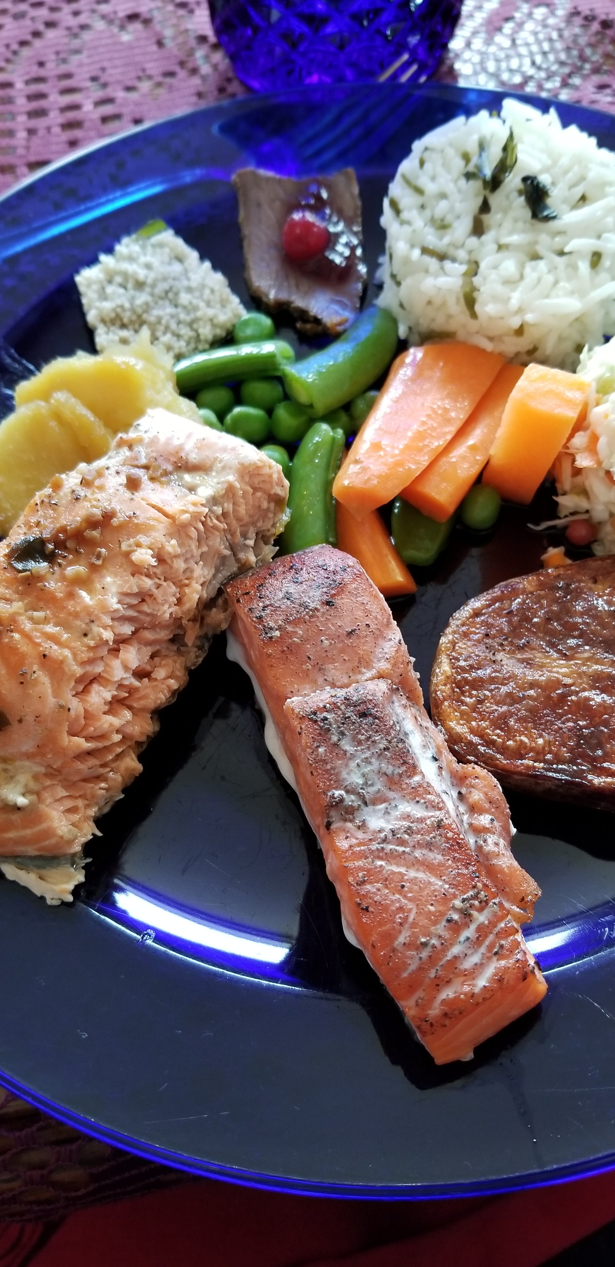 Haida House at Tllaal-餐饮