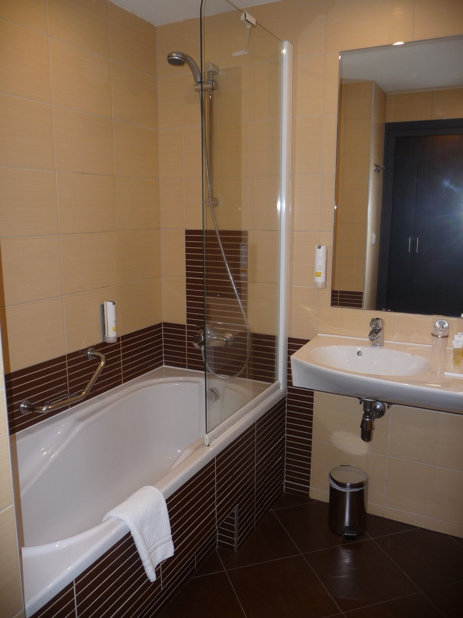 Qubus Hotel Lodz-浴室
