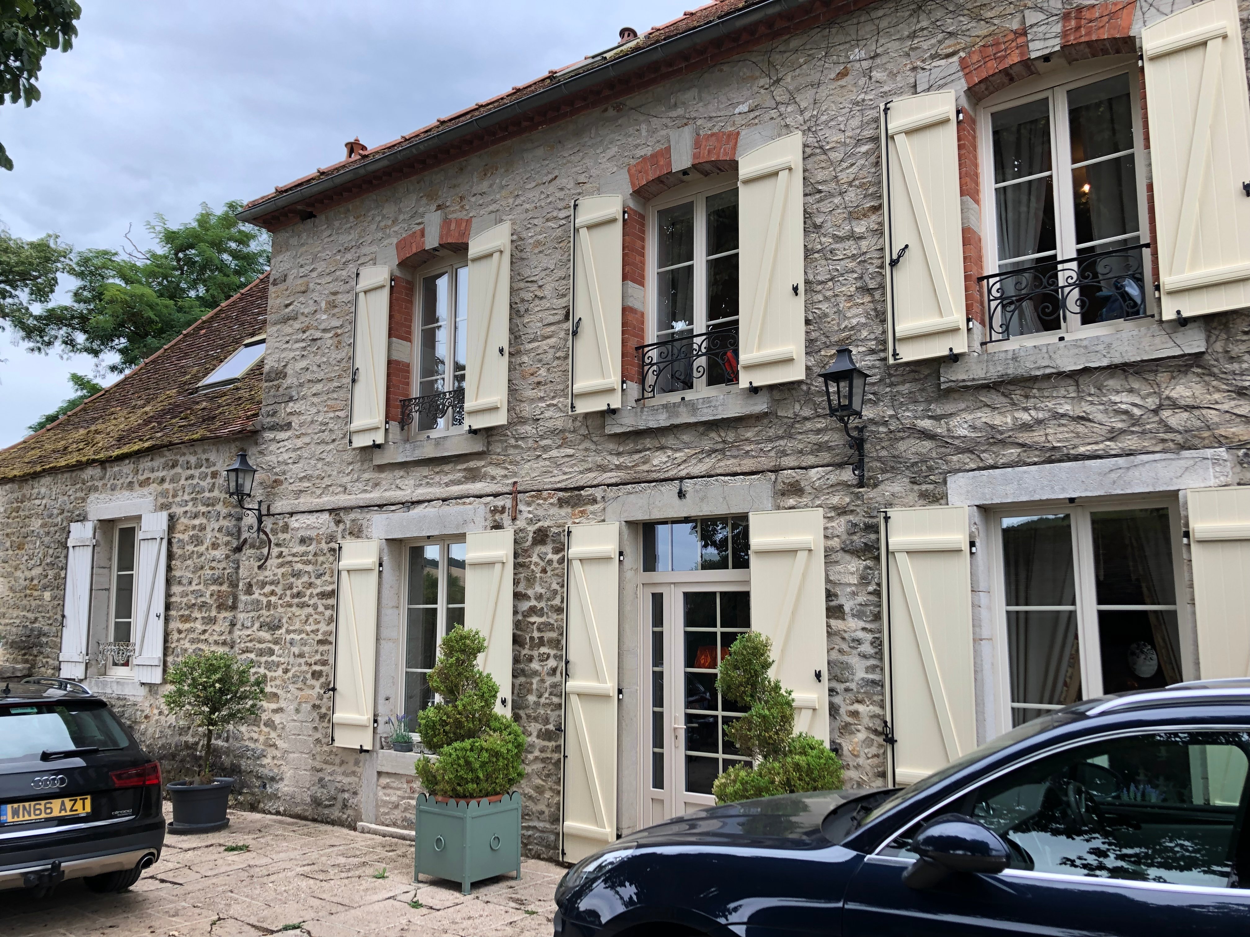 Manoir de Serrigny-官方