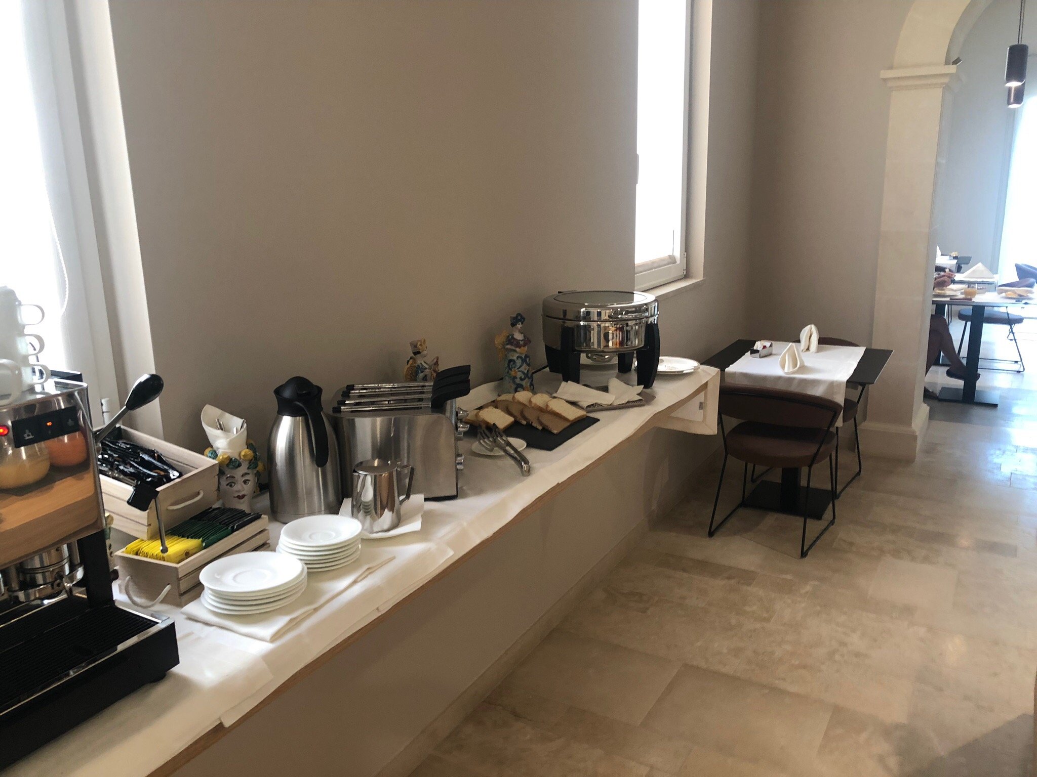 Charme Simon Bolivar-官方