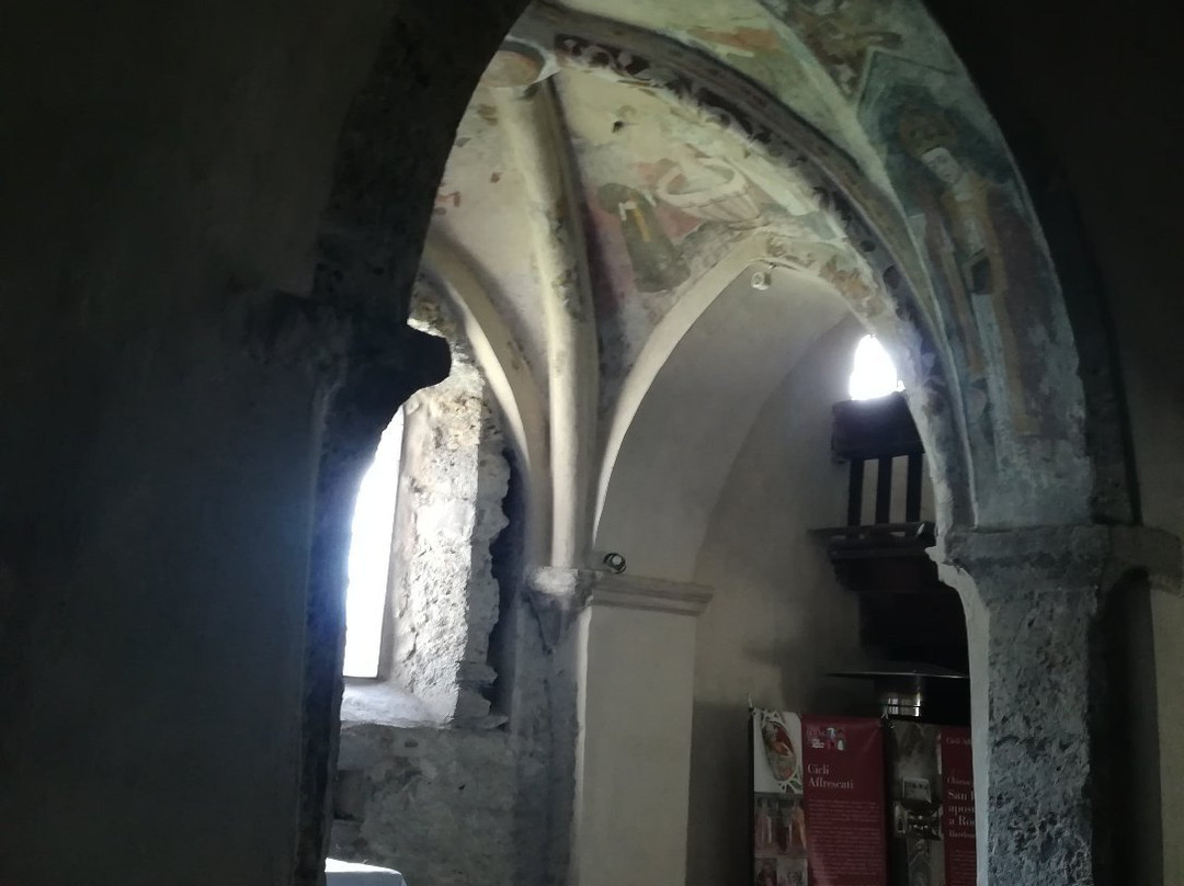 Chiesa di San Pietro Apostolo-巴多内基亚必去景点