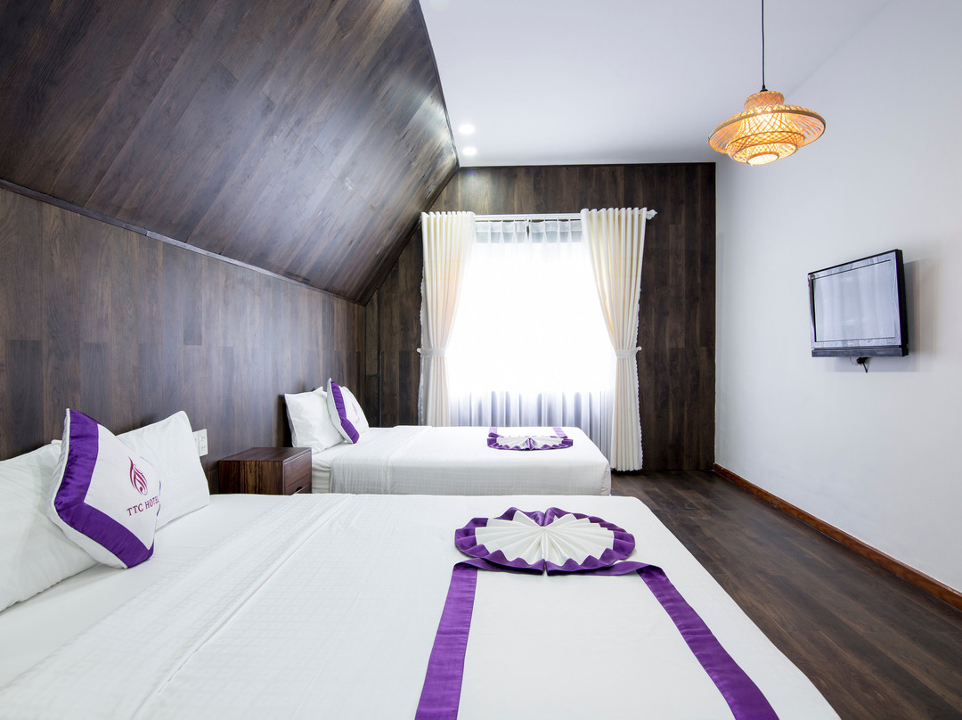 Mong Mo Hill-大勒必去景点