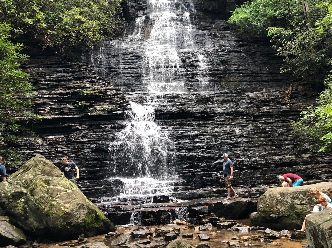 Benton Falls Hike-Benton必去景点
