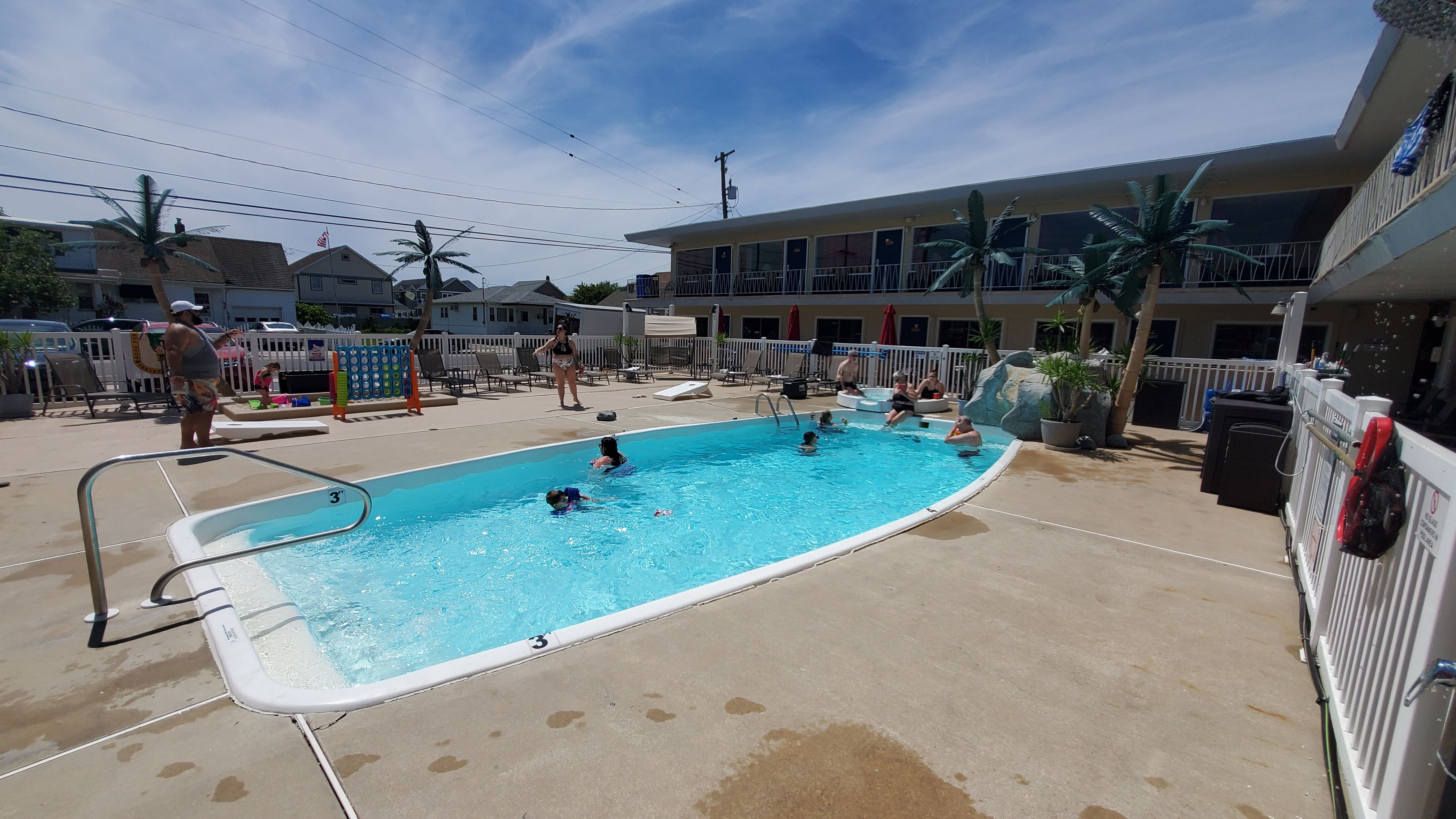 The Sand Box Motel-泳池