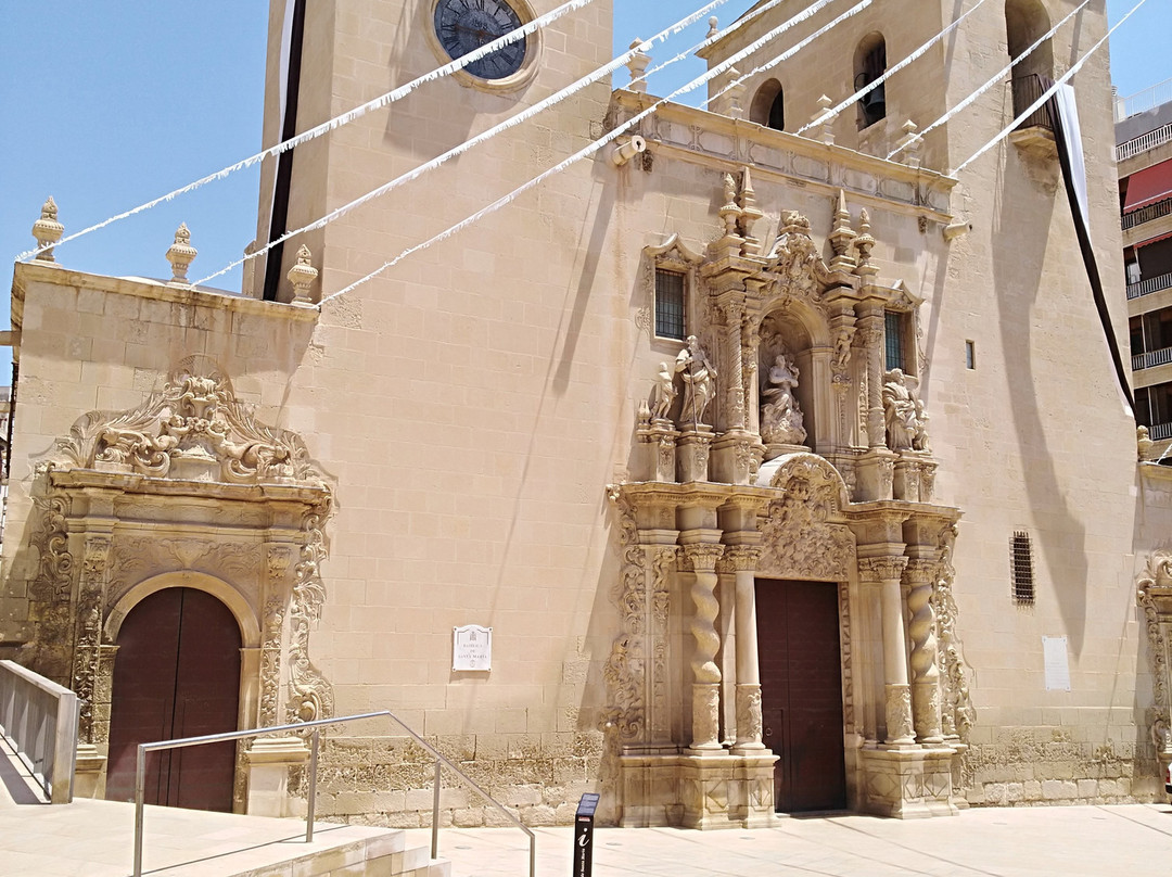 Basilica Santa Maria景点图片