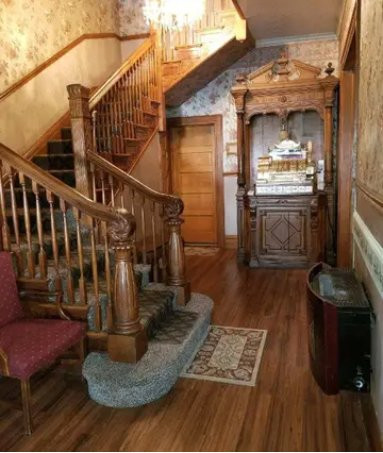 Whitmore Mansion主图