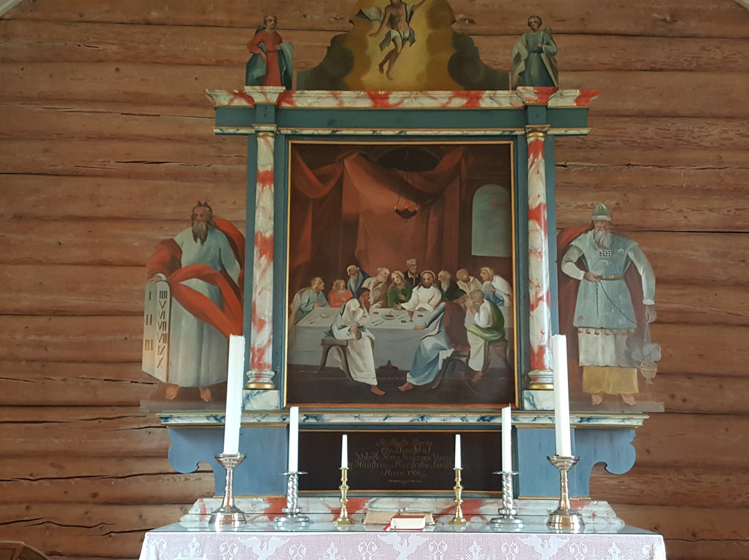 Flakstad Church景点图片