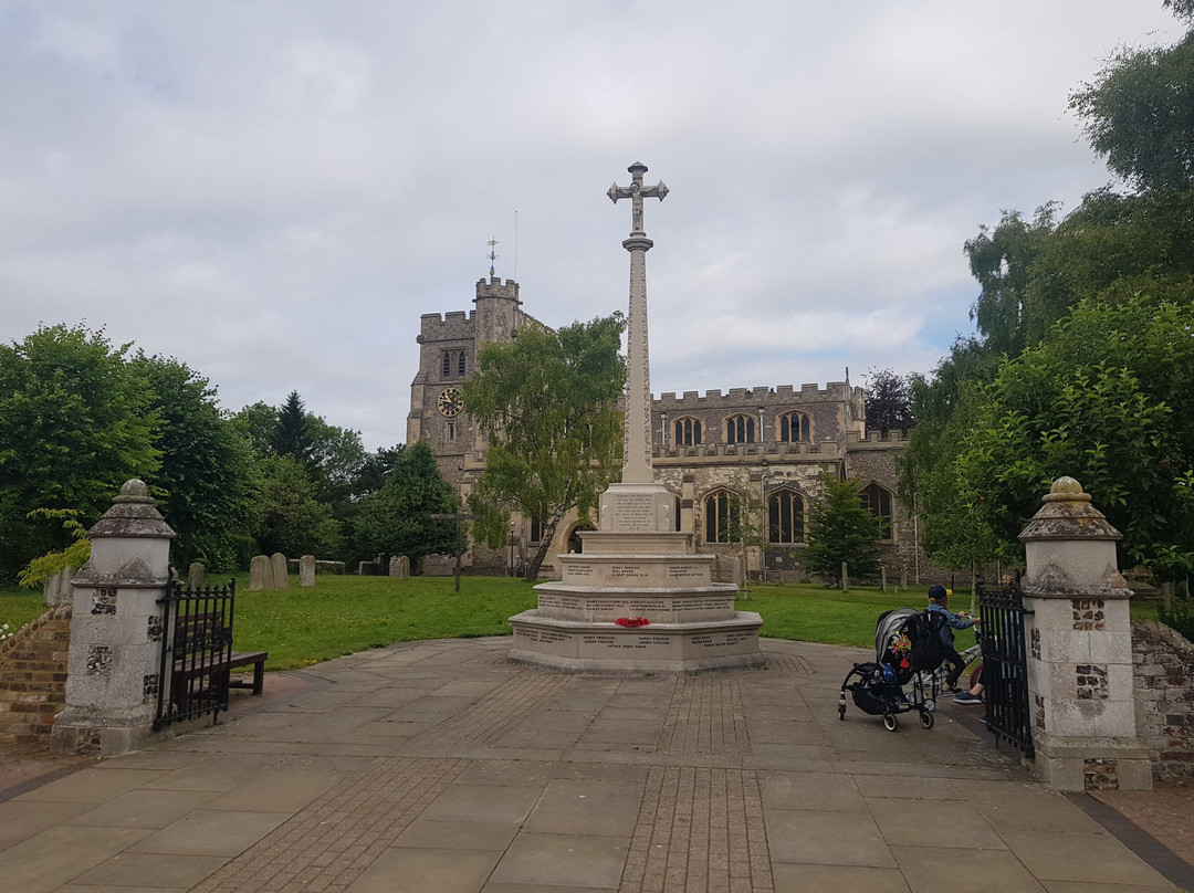 St Peter's and St Paul's Church景点图片