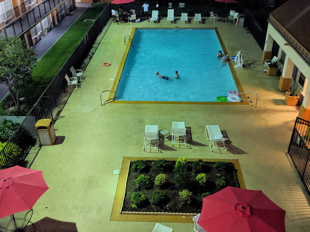 Quality Inn & Suites Baton Rouge West - Port Allen主图