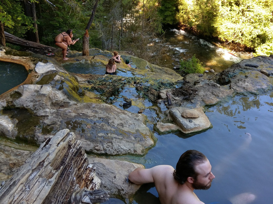Umpqua Hot Springs-罗斯堡必去景点