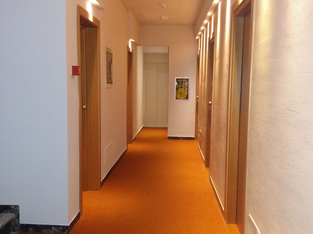 Hotel Crystal主图