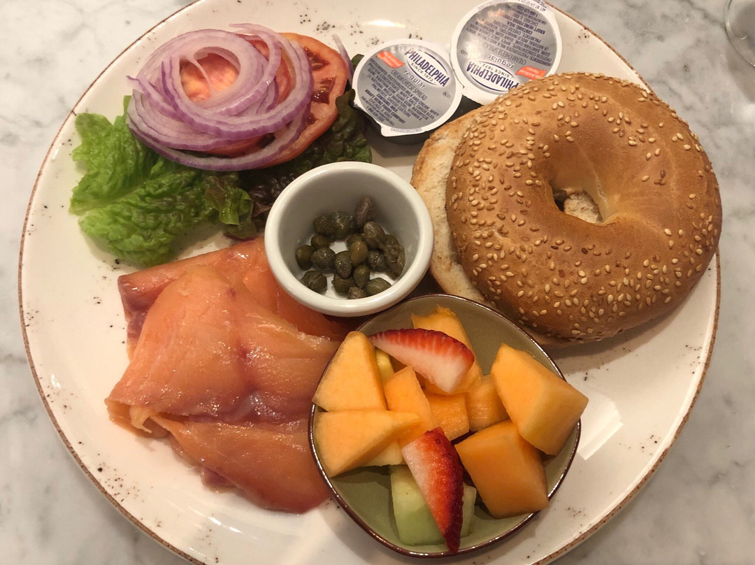 Courtyard by Marriott Bethesda Chevy Chase主图